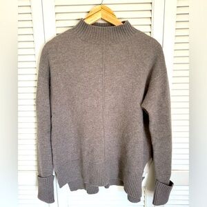 Luxurious oversized cashmere sweater,